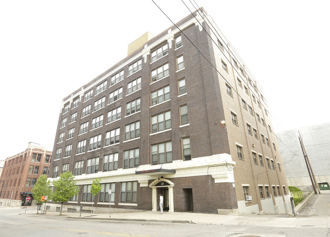 Weston Apartments in Grand Rapids, MI - Foto de edificio - Building Photo