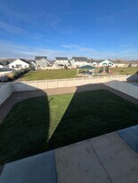 10496 W Garganey Dr in Star, ID - Building Photo