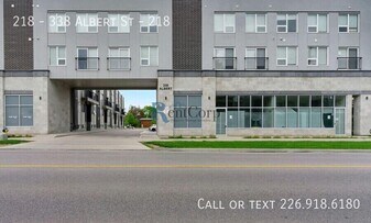 338-338 Albert St in Waterloo, ON - Building Photo