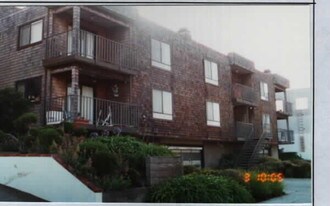 Grant Manor in South San Francisco, CA - Building Photo