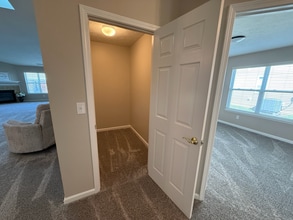 12148 Black Hills Dr in Fishers, IN - Building Photo - Building Photo