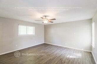 805 Poinsettia Dr in Lancaster, TX - Building Photo - Building Photo