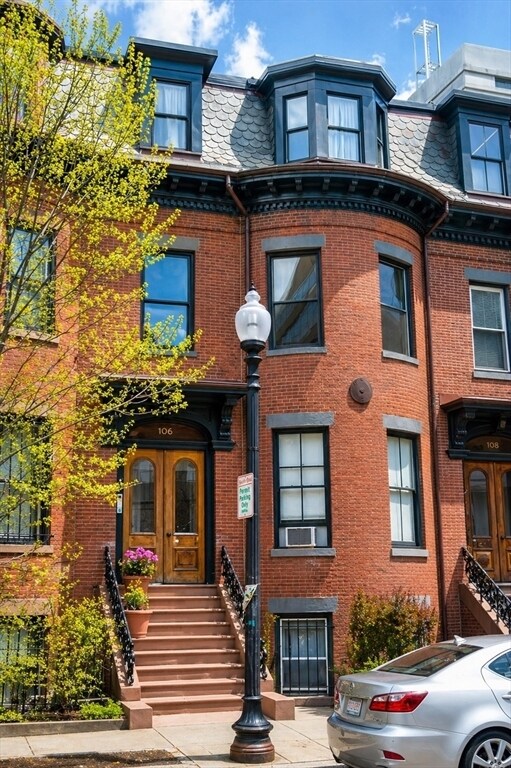 property at 106 E Brookline St