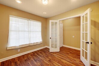 136 Holmstrom St in Hutto, TX - Building Photo - Building Photo