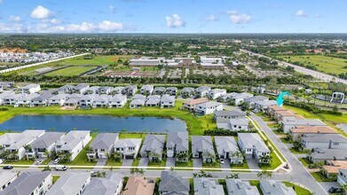 9369 Sunflower Mdw Rd in Boca Raton, FL - Building Photo - Building Photo