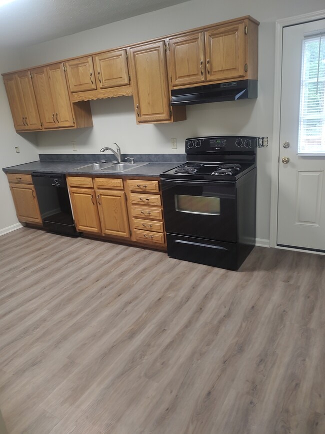 210 W 17th St, Unit #15