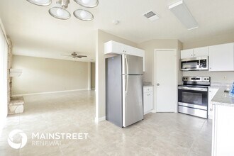 7110 Ridge Port Dr in Converse, TX - Foto de edificio - Building Photo