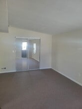 306 Buddington Rd, Unit R in Shelton, CT - Building Photo - Building Photo