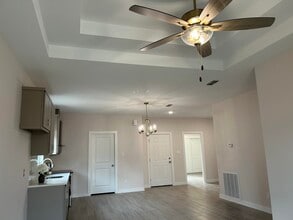 1411 Los Estribos Dr in Laredo, TX - Building Photo - Building Photo