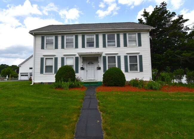 951 Main St in Haverhill, MA - Building Photo - Building Photo