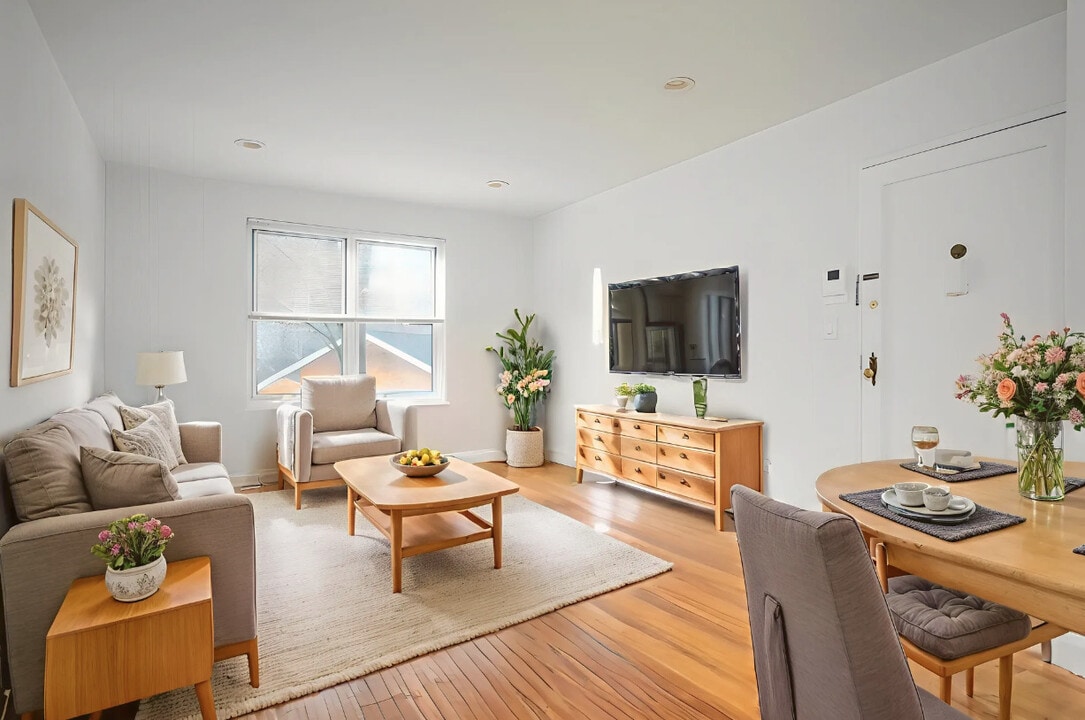 Flower Gardens in Roslyn, NY - Building Photo