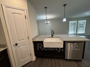 4415 Village Oak Ln in Pace, FL - Building Photo - Building Photo