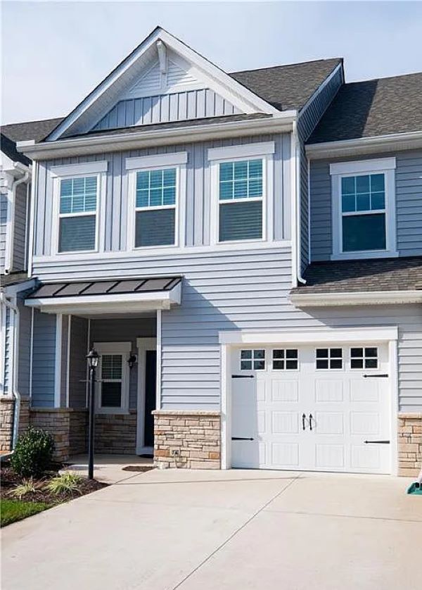 property at 8015 Ellendale Dr