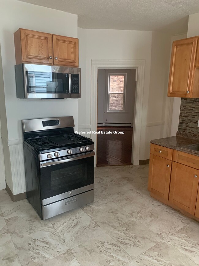 31 Dunreath St, Unit 1