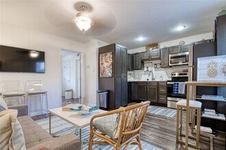 3914 Bowser Ave in Dallas, TX - Building Photo - Building Photo