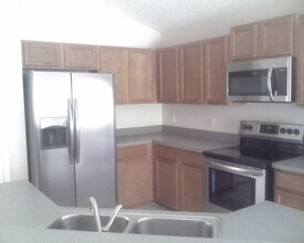 2424 Cerberus Dr in Apopka, FL - Building Photo - Building Photo