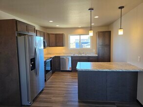 3822 Haralson Ln in Rapid City, SD - Building Photo - Building Photo