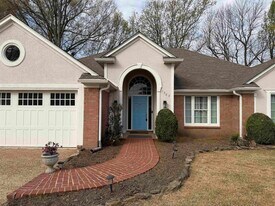 1565 Dexter Run W in Memphis, TN - Building Photo