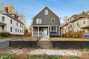 34 Leyfred Terrace in Springfield, MA - Building Photo
