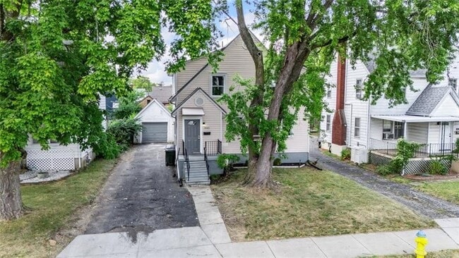 property at 1641 S Smithville Rd