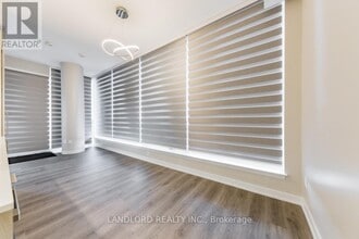 28 Ann St in Mississauga, ON - Building Photo - Building Photo