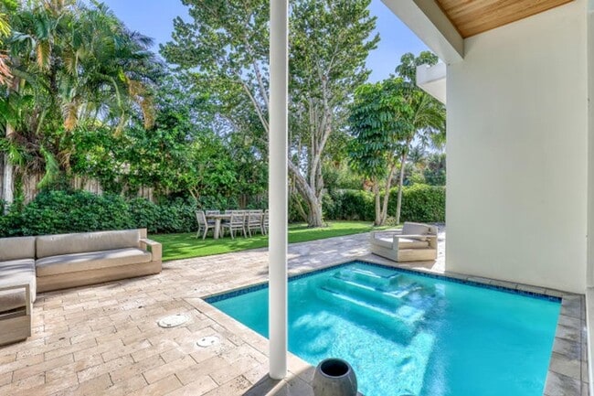 property at 703 NE 5th St