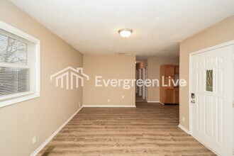 1119 Waldemere Ave in Indianapolis, IN - Foto de edificio - Building Photo