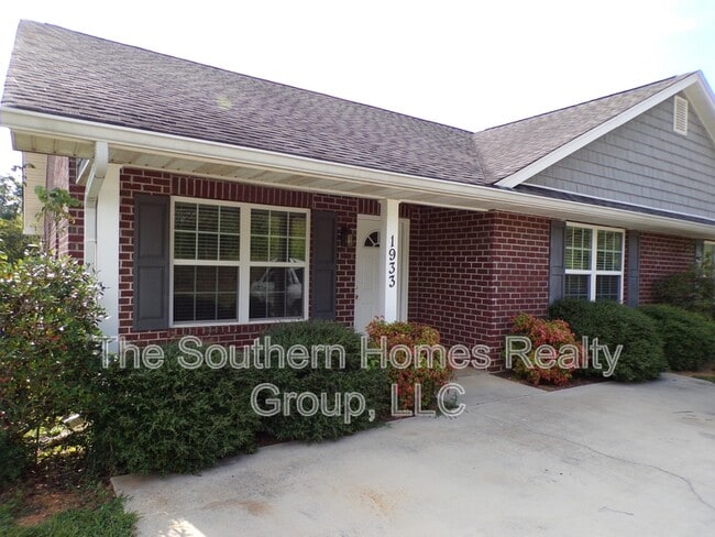 property at 1933 Co Rd 561