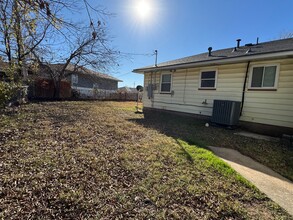 2821 NW 23rd St in Lawton, OK - Building Photo - Building Photo