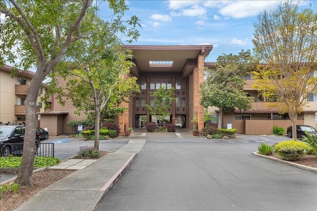 1311 Webster St in Alameda, CA - Building Photo - Building Photo