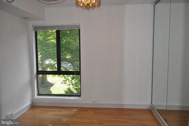 5903 Tamar Dr-Unit -12S24 in Columbia, MD - Building Photo - Building Photo