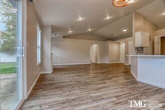 16400 NE 79th St in Vancouver, WA - Building Photo - Building Photo