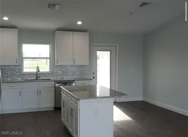 634 Royce Rd in La Belle, FL - Building Photo - Building Photo