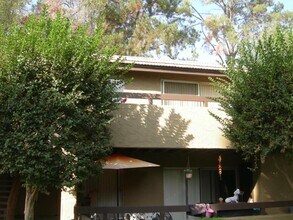 310 Tradewinds Dr in San Jose, CA - Building Photo - Building Photo