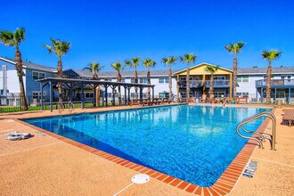 602 Sea Breeze Ln, Unit SI FL1-ID1023162P in Port Aransas, TX - Building Photo - Building Photo