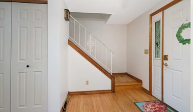 3129 Windsor Dr in Bettendorf, IA - Foto de edificio - Building Photo