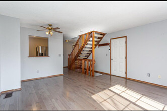 1784 Ridgebury Dr in Hilliard, OH - Building Photo - Building Photo