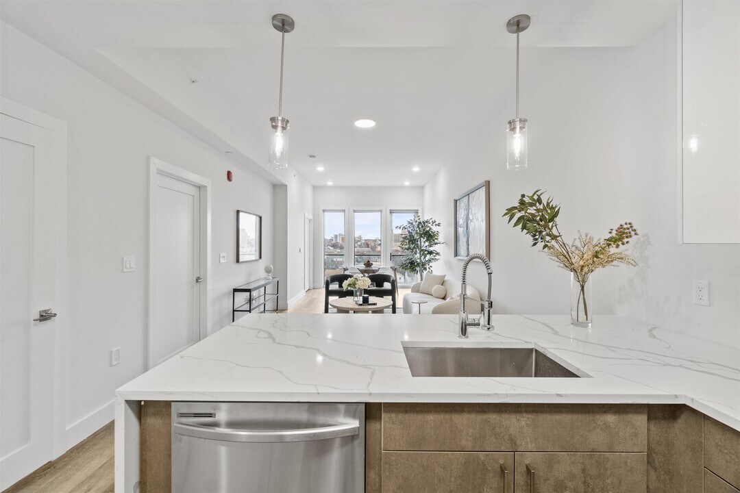 412 Whiton St in Jersey City, NJ - Building Photo