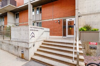 Habitations De Mentana in Montréal, QC - Building Photo - Building Photo