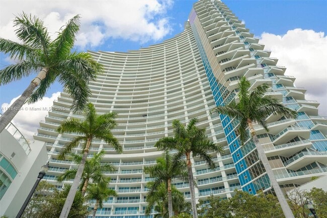 property at 2020 N Bayshore Dr