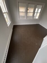 960 W Delaware Ave in Toledo, OH - Building Photo - Building Photo