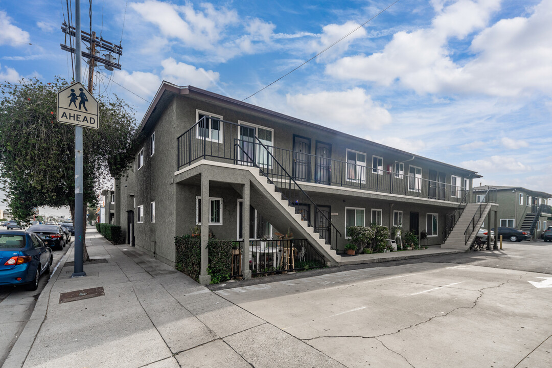 Carson Street Apartments in Torrance, CA - Building Photo