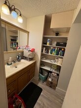 98-1038 Moanalua Rd, Unit 201 in Aiea, HI - Building Photo - Building Photo