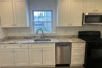 195 Godwin Ave in Ridgewood, NJ - Building Photo - Building Photo