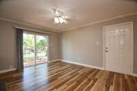 12955 Woodforest Blvd in Houston, TX - Building Photo - Building Photo