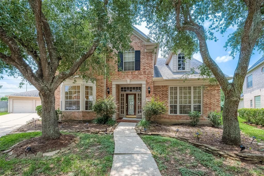 1914 Rosebay Ct in Sugar Land, TX - Foto de edificio