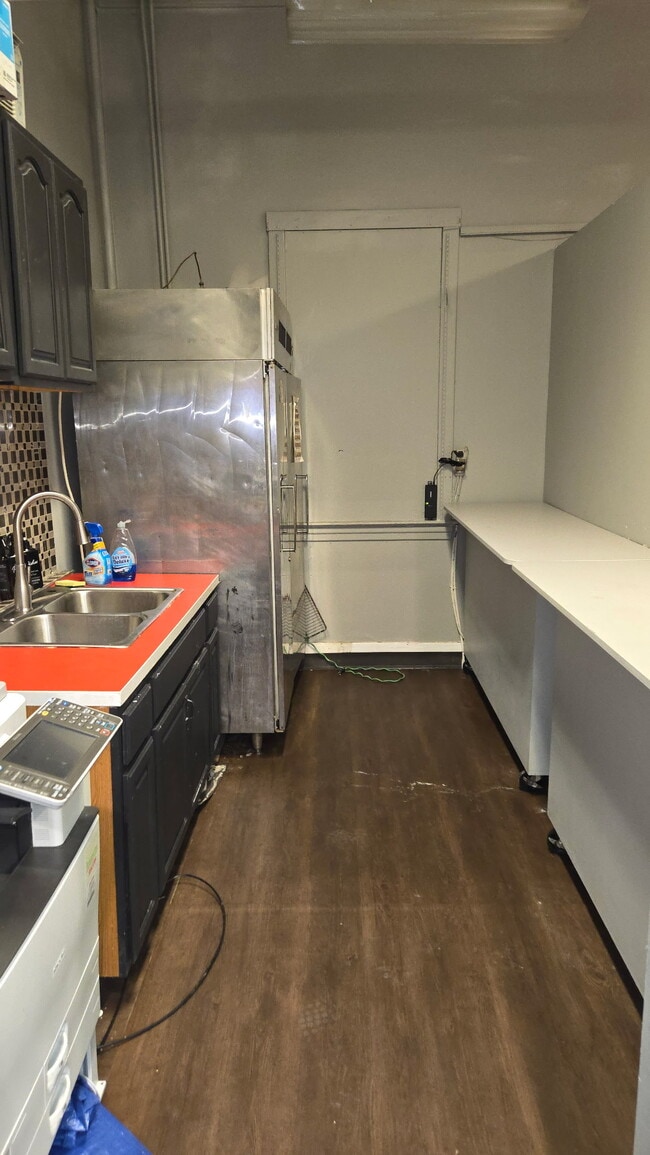 1703 Monongahela Ave, Unit 1703 1 in Swissvale, PA - Foto de edificio - Building Photo