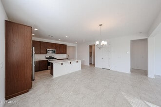 14831 W Cottontail Ln in Surprise, AZ - Building Photo - Building Photo
