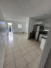 431 E 28th St in Hialeah, FL - Building Photo - Building Photo