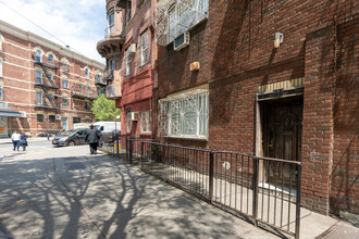 683 Bedford Ave in Brooklyn, NY - Building Photo - Building Photo